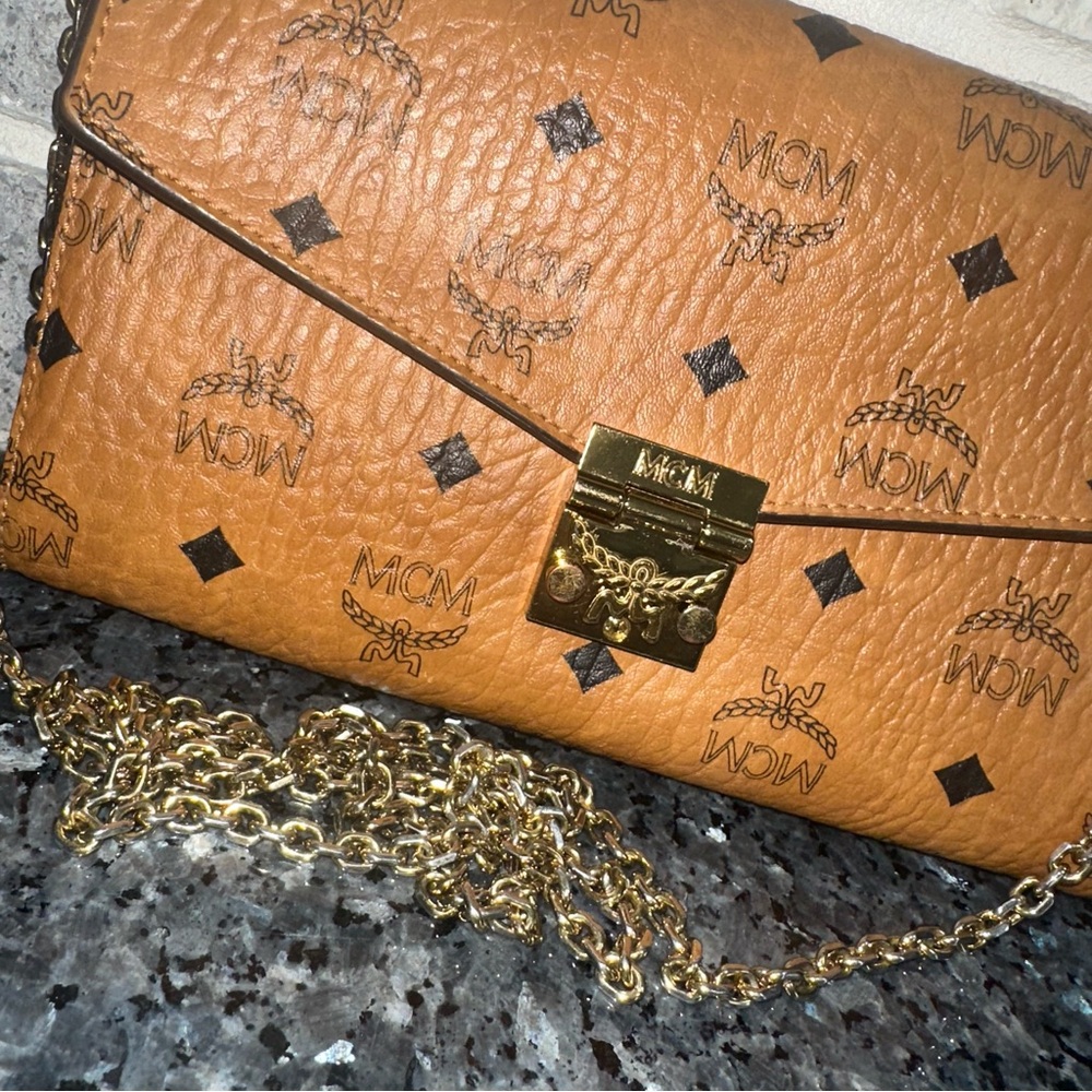 MCM Tan Crossbody Bag - Picture 4 of 7